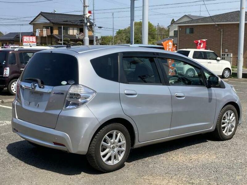 FIT HYBRID