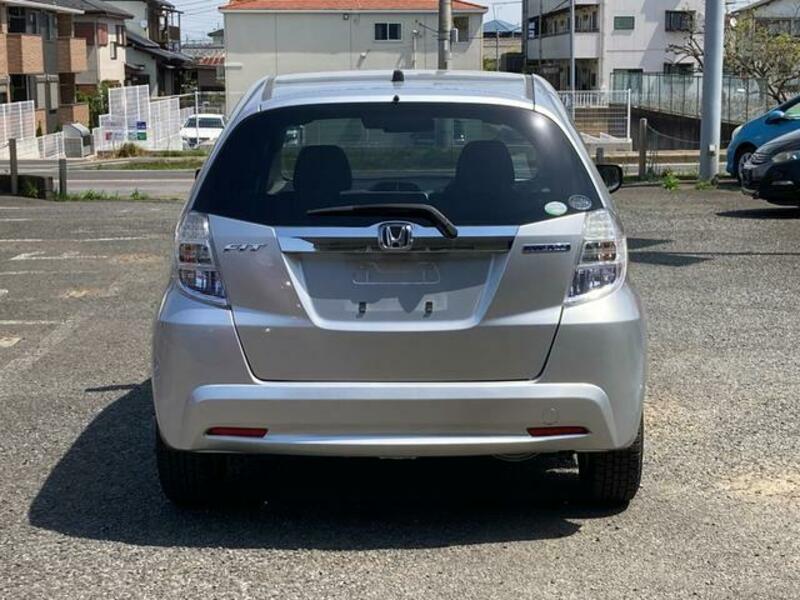 FIT HYBRID