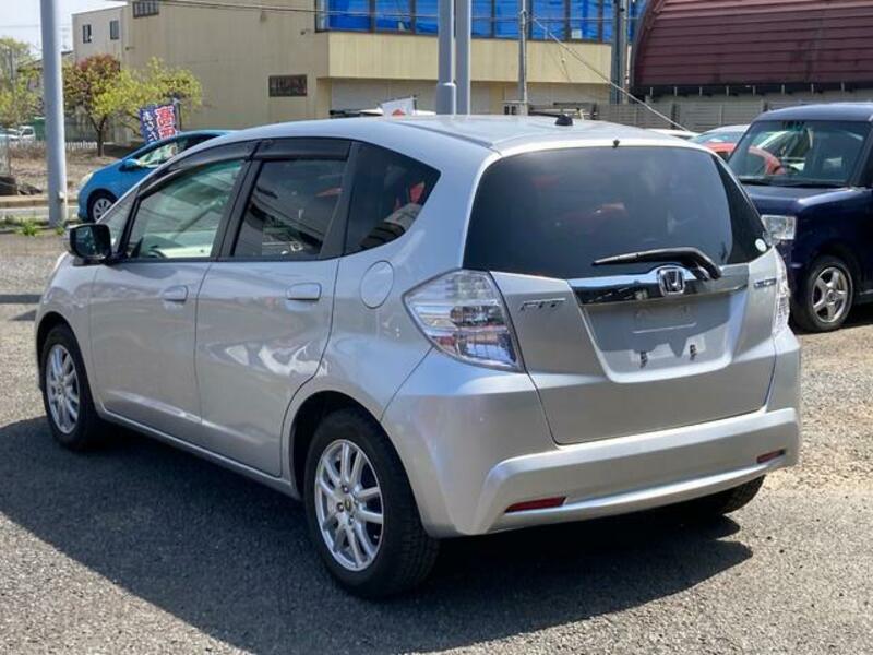 FIT HYBRID