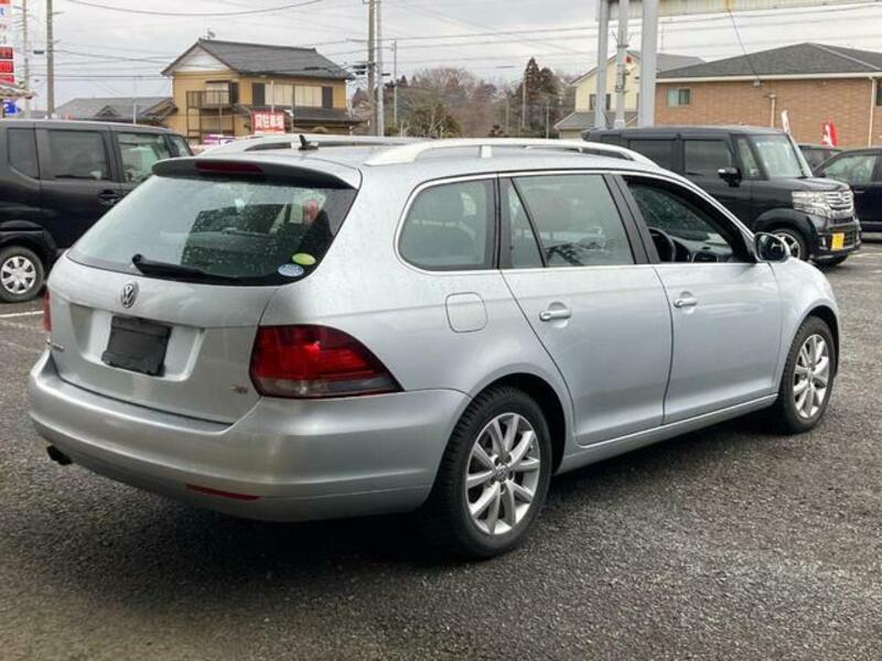 GOLF VARIANT