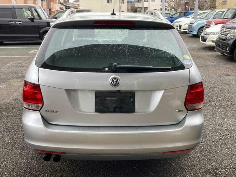 GOLF VARIANT