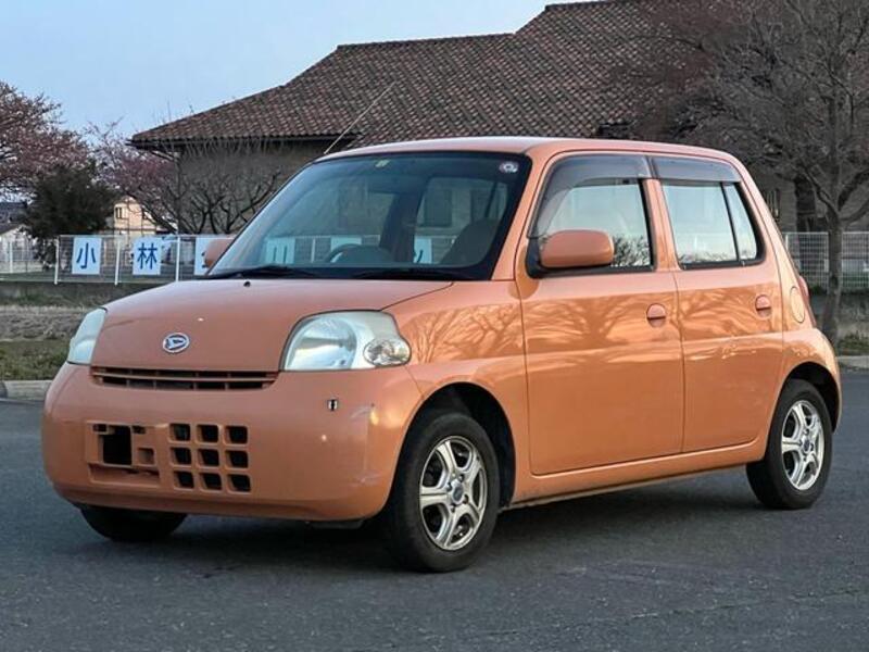 DAIHATSU ESSE