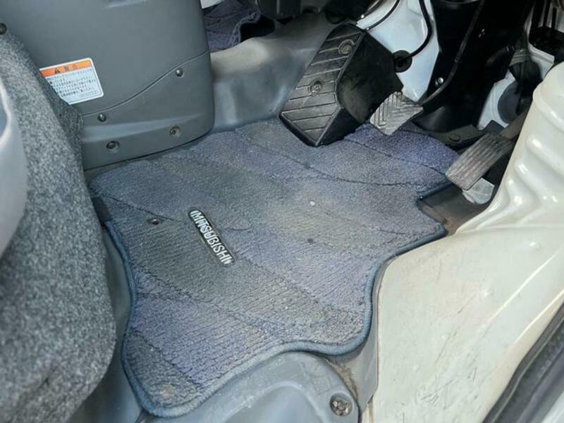 MINICAB MIEV