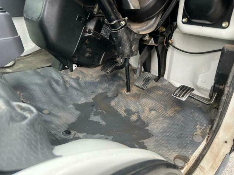 MINICAB TRUCK