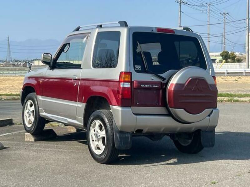 PAJERO MINI