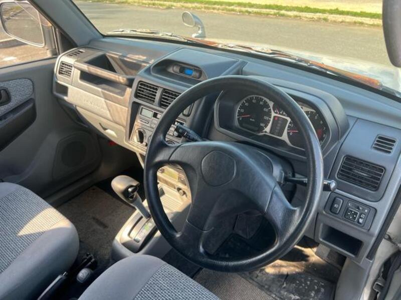 PAJERO MINI
