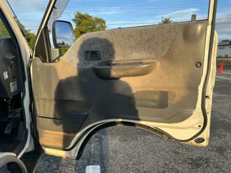 BONGO VAN