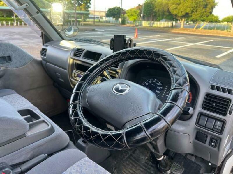 BONGO VAN