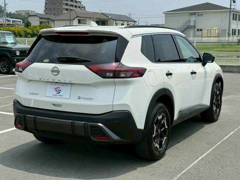 X-TRAIL