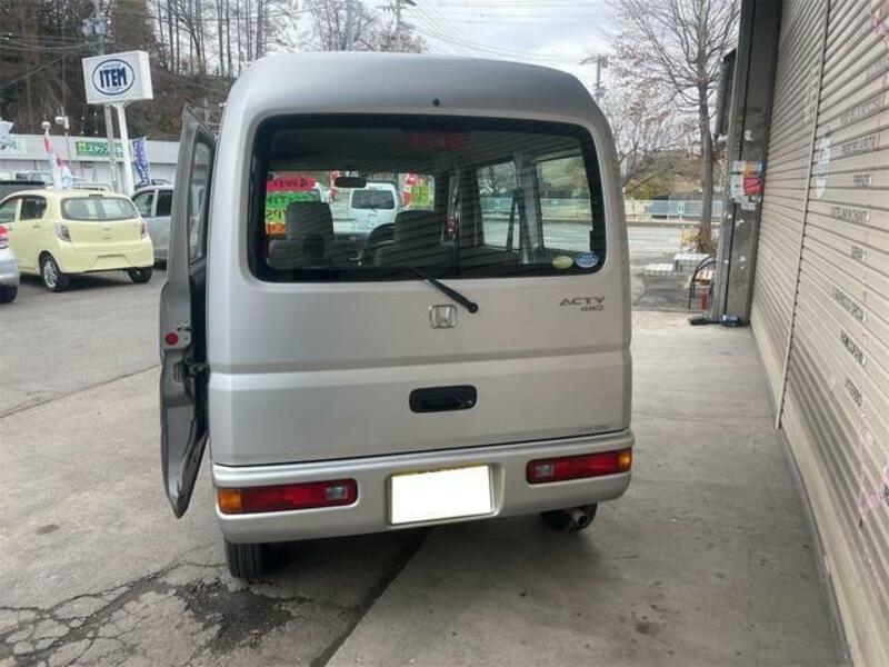 ACTY VAN