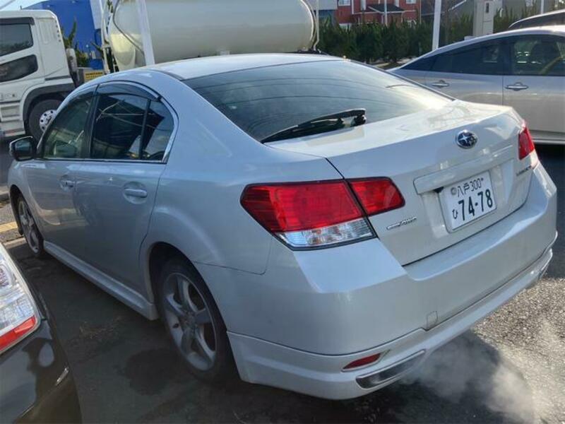 LEGACY B4