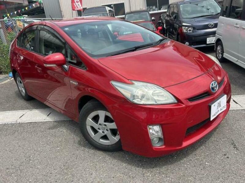 TOYOTA PRIUS