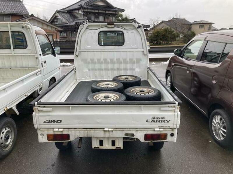 CARRY TRUCK