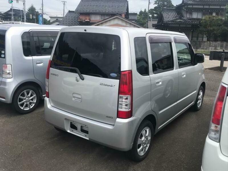 WAGON R