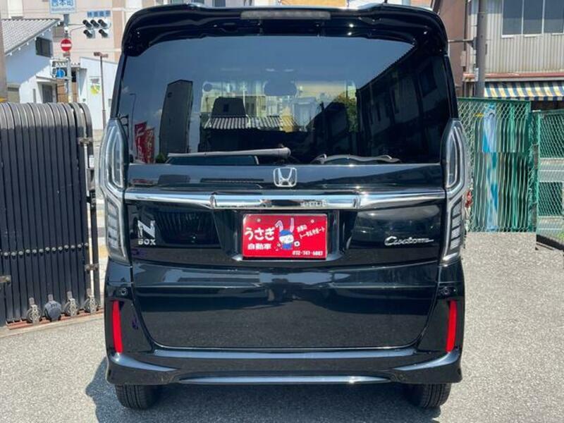 N BOX CUSTOM