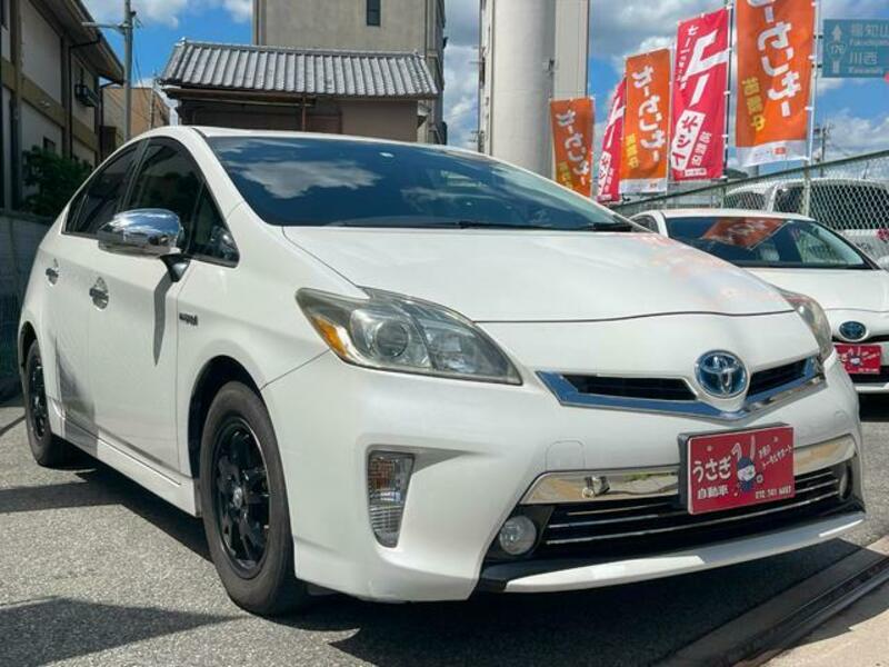 TOYOTA PRIUS