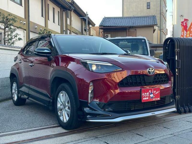 YARIS CROSS