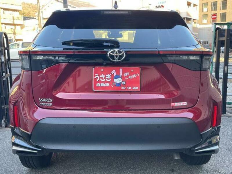 YARIS CROSS