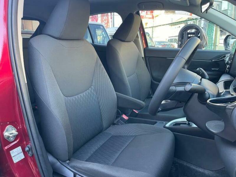 YARIS CROSS