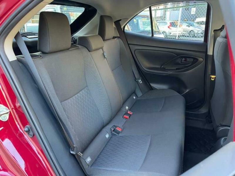YARIS CROSS