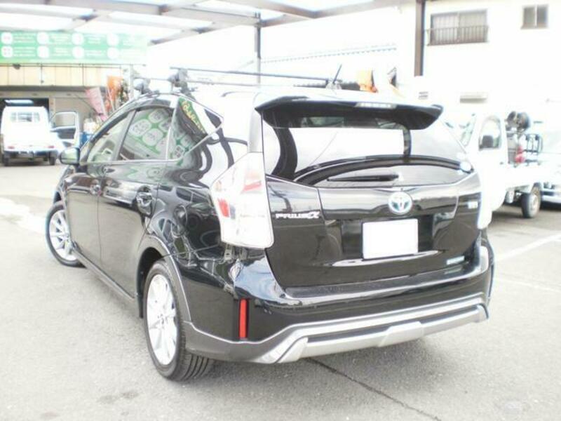PRIUS ALPHA