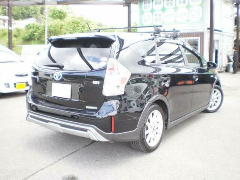 PRIUS ALPHA