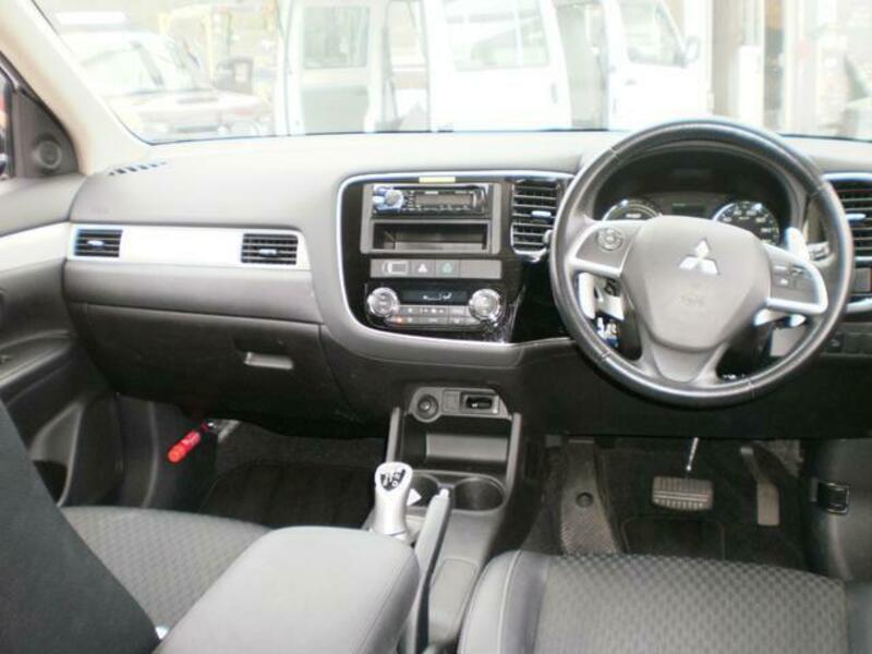 OUTLANDER PHEV