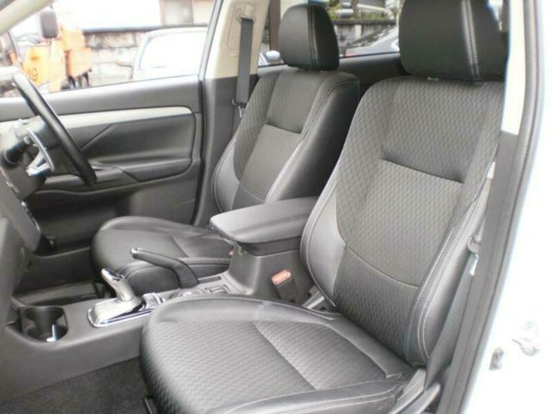 OUTLANDER PHEV
