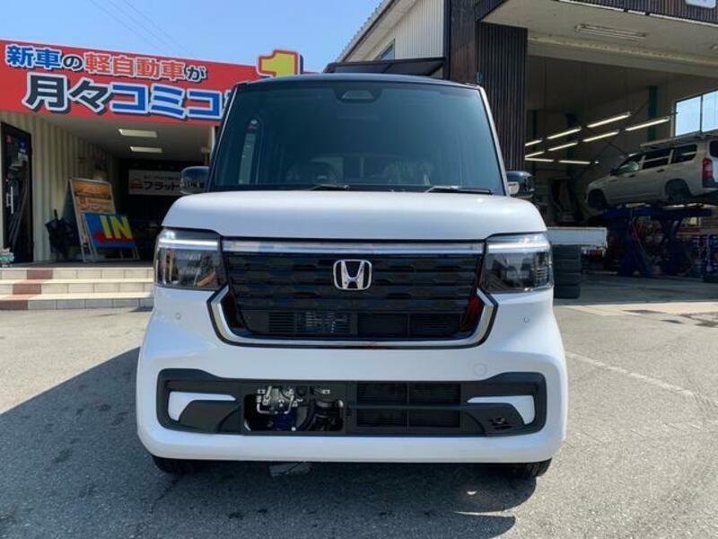 N BOX CUSTOM