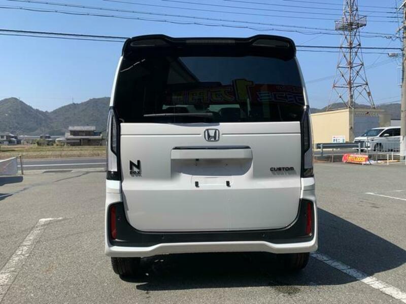 N BOX CUSTOM