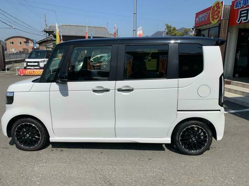 N BOX CUSTOM