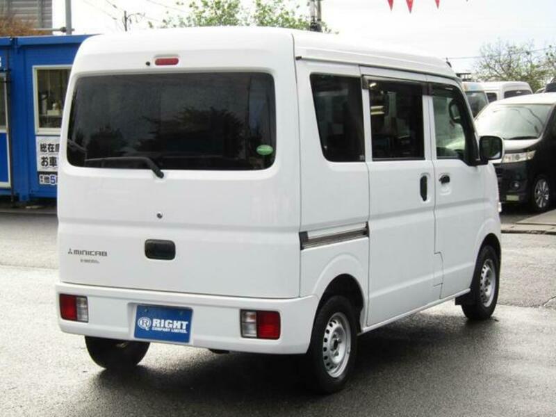 MINICAB VAN