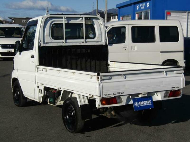 CLIPPER TRUCK