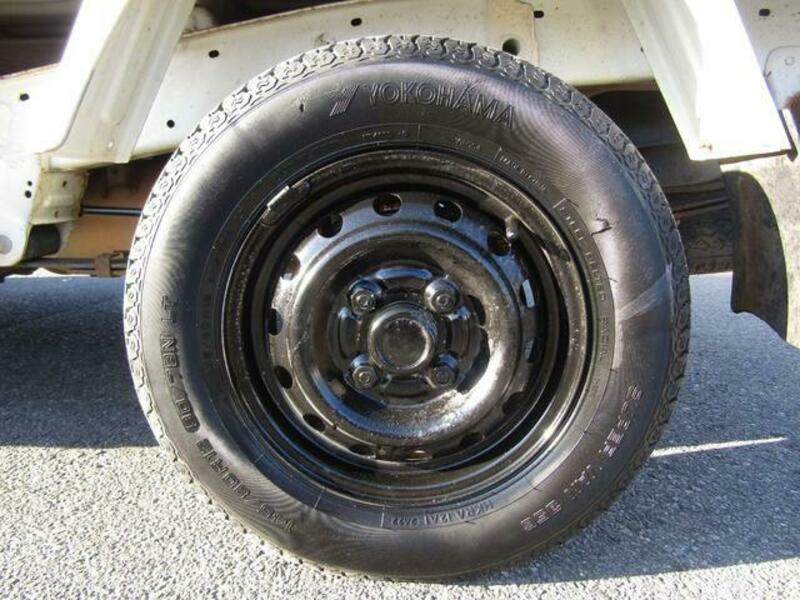 CLIPPER TRUCK
