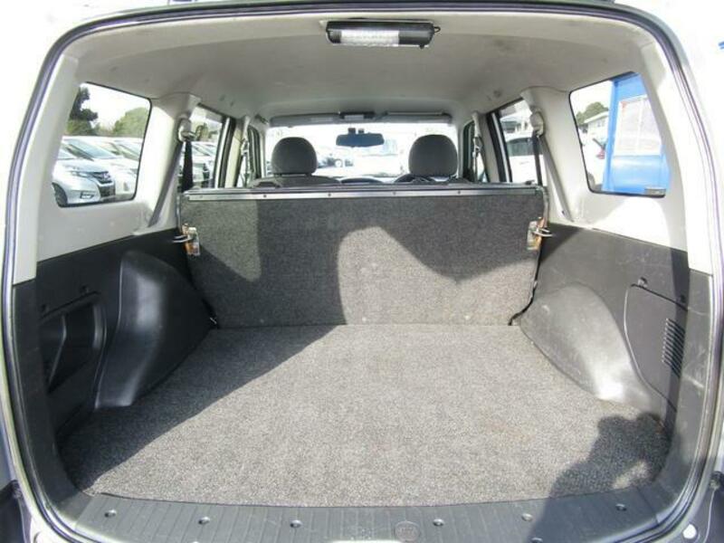 SUCCEED VAN