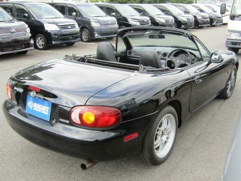 ROADSTER