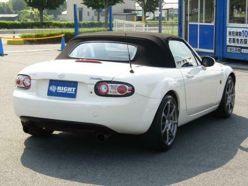 ROADSTER