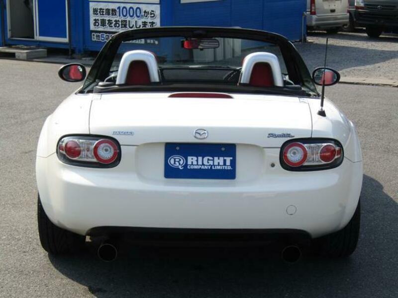ROADSTER