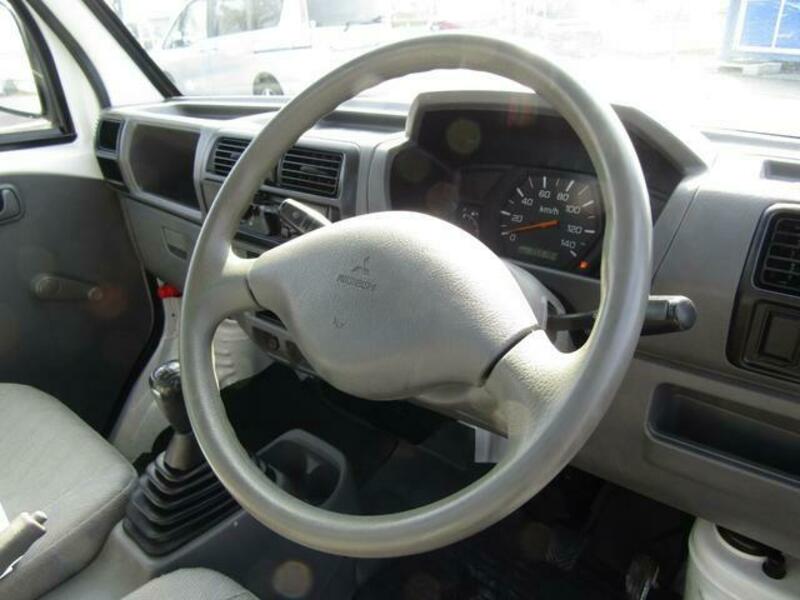 MINICAB TRUCK