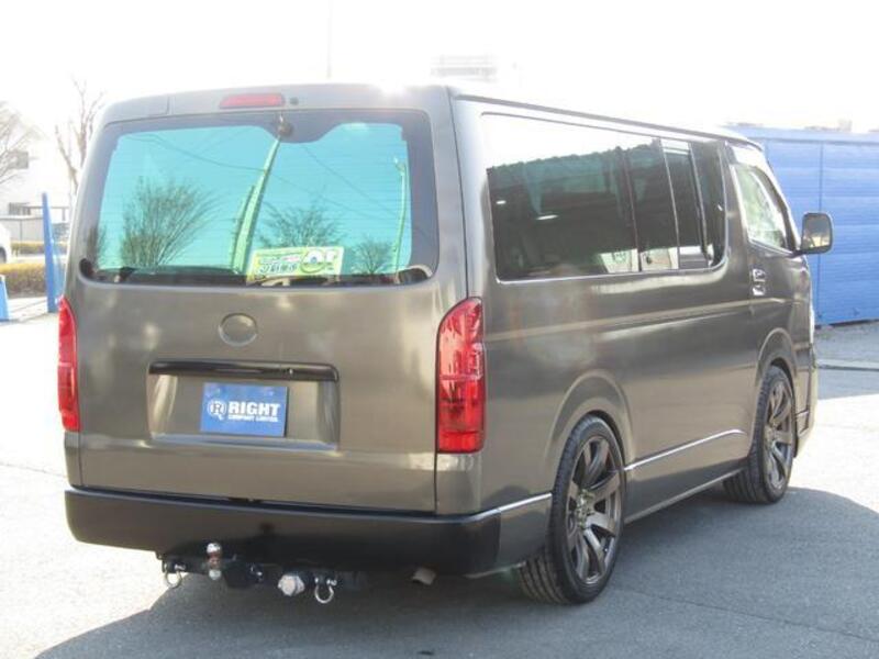 HIACE VAN