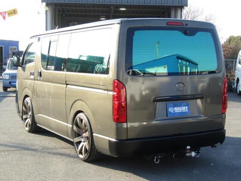 HIACE VAN