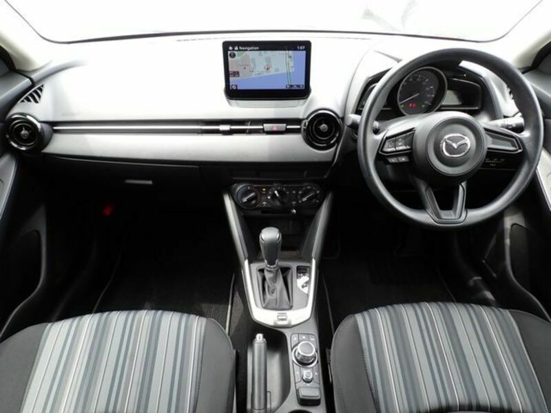 MAZDA2