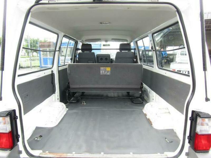 BONGO VAN
