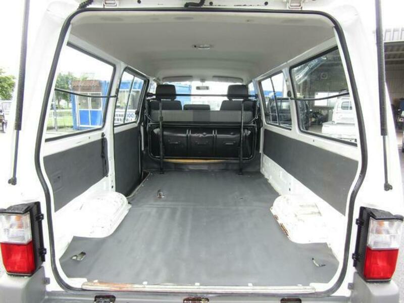 BONGO VAN
