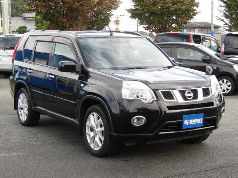 X-TRAIL