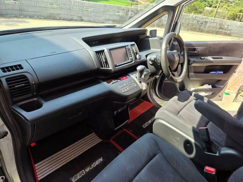 STEPWAGON SPADA