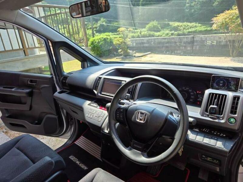 STEPWAGON SPADA