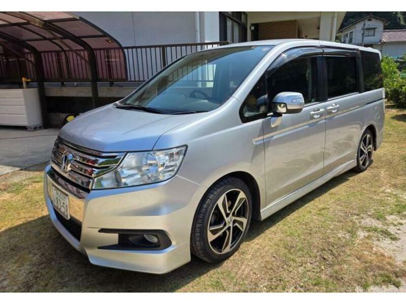HONDA STEPWAGON SPADA