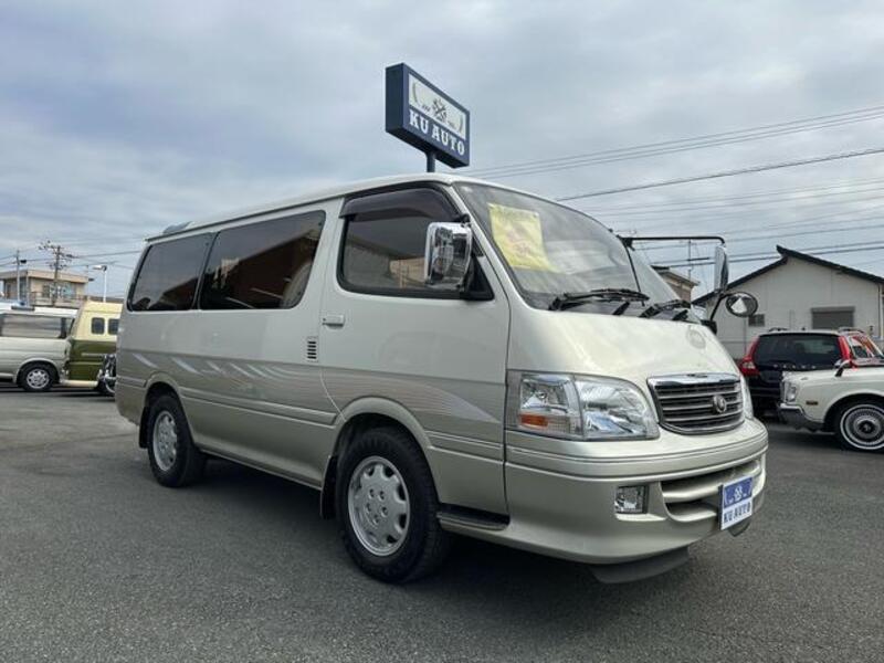 TOYOTA HIACE WAGON