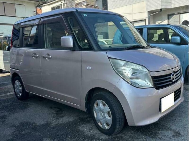 NISSAN ROOX